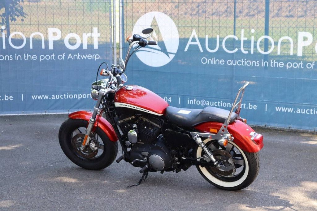 Motor Harley-Davidson Sporster XL1200 Custom Benzine 2013