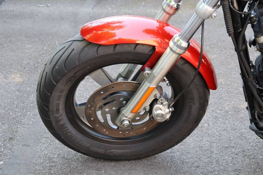 Motor Harley-Davidson Sporster XL1200 Custom Benzine 2013