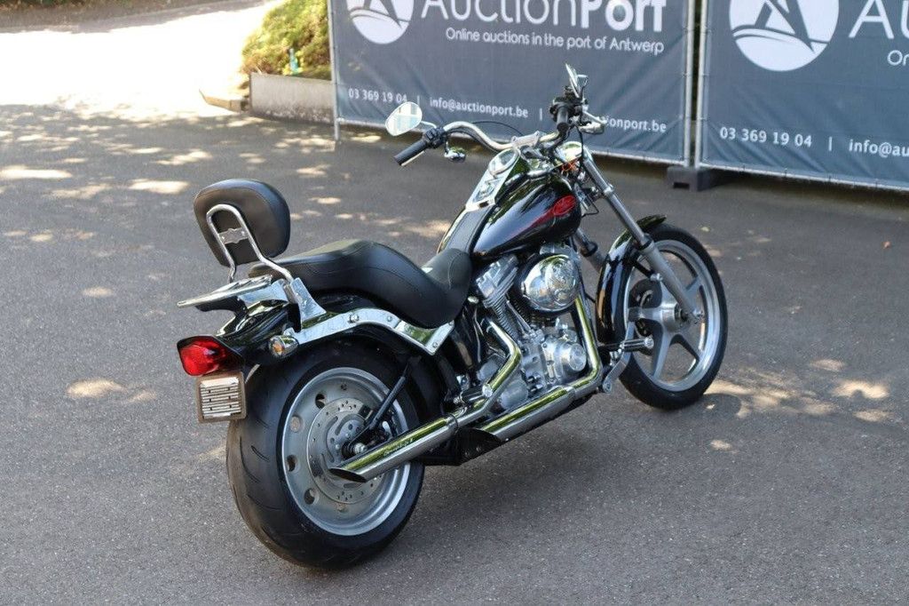 Motor Harley-Davidson Softail Custom Benzine 2006