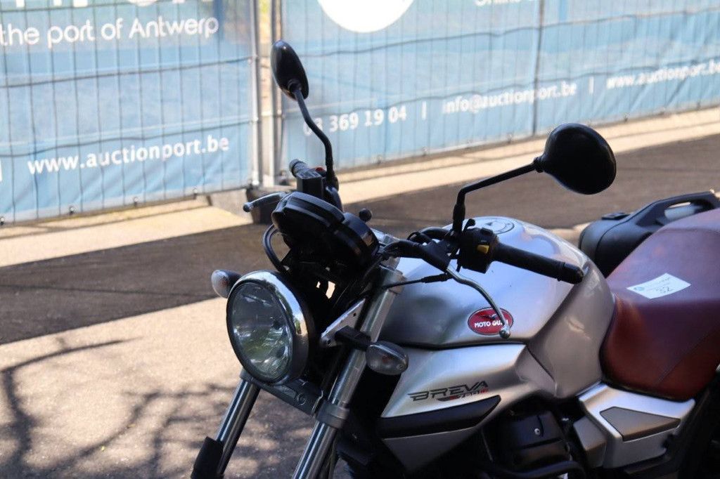 Motor Moto Guzzi Breva 750 Benzine 2004 (Marge)
