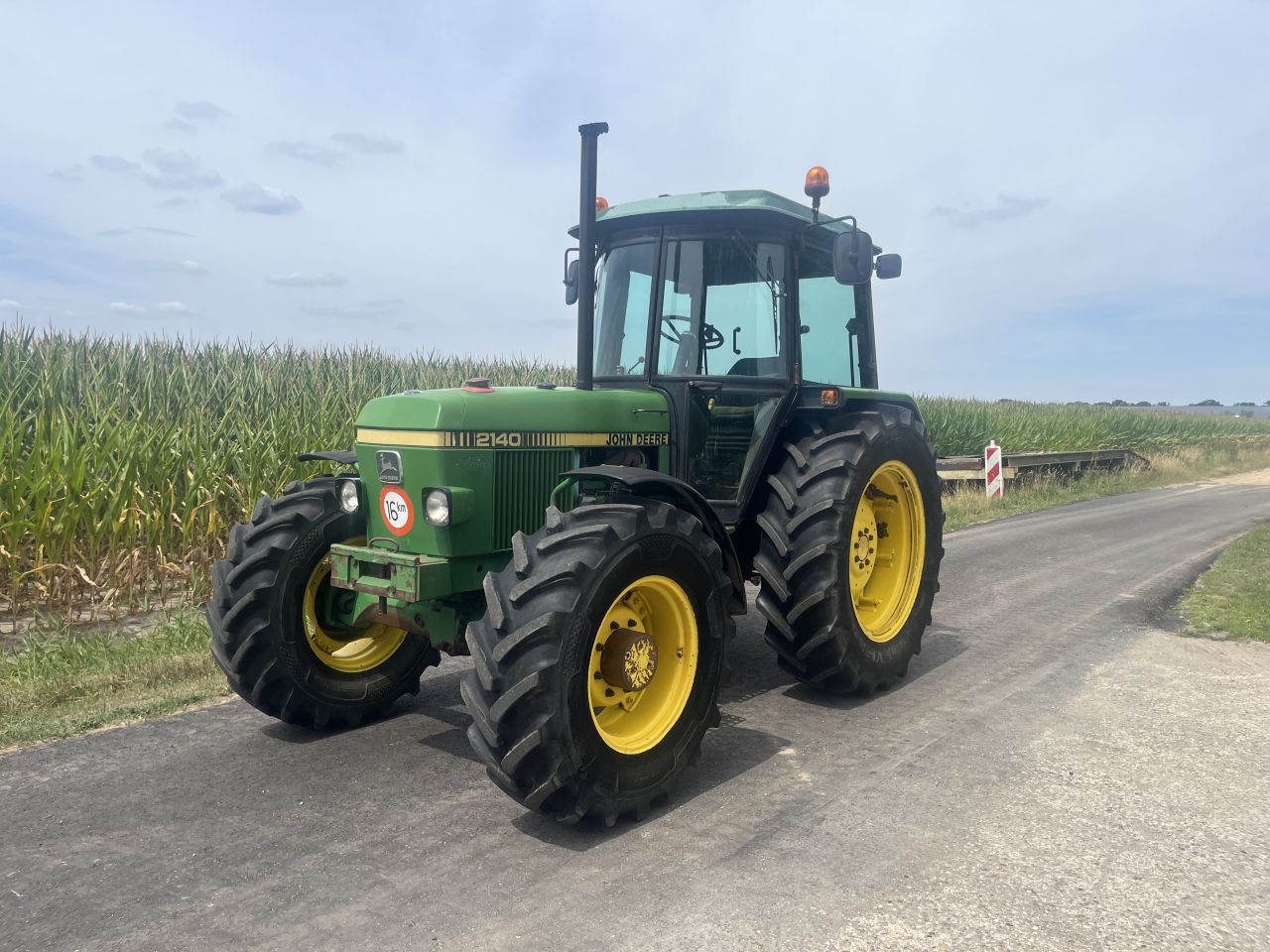 John Deere 2140 4WD