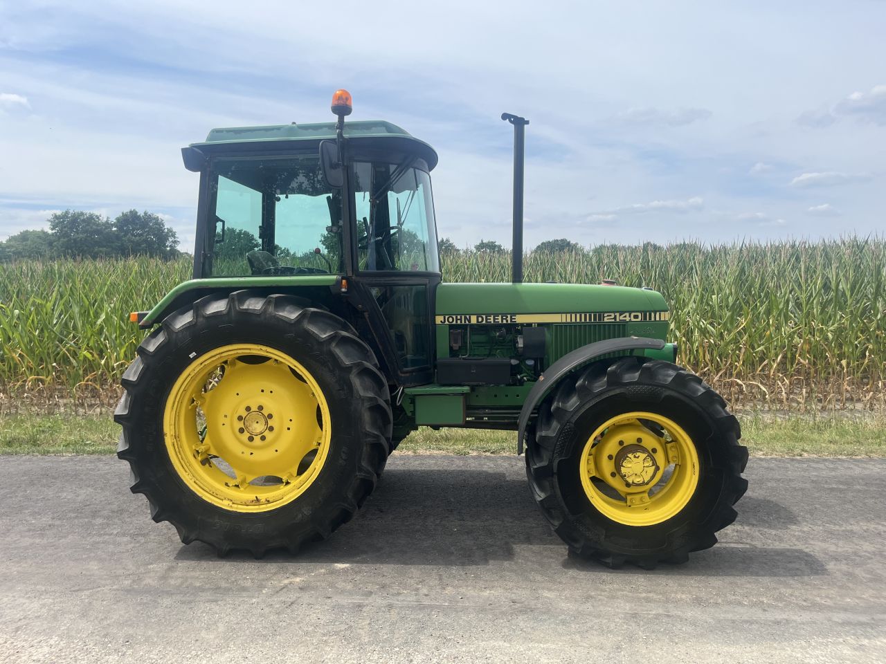 John Deere 2140 4WD