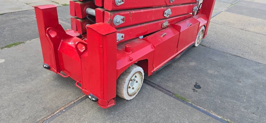 PB S171-12 scissorlift schaarhoogwerker PB lift S171