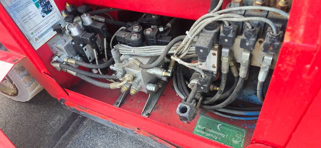PB S171-12 scissorlift schaarhoogwerker PB lift S171