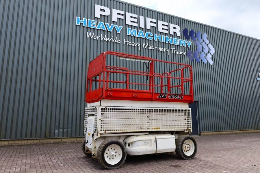 JLG 4069LE Electric, 14.2m Working Height, 360kg Capac