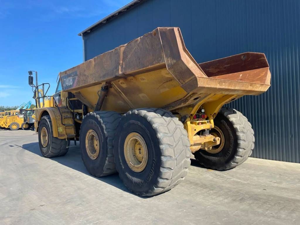 CAT 740 B
