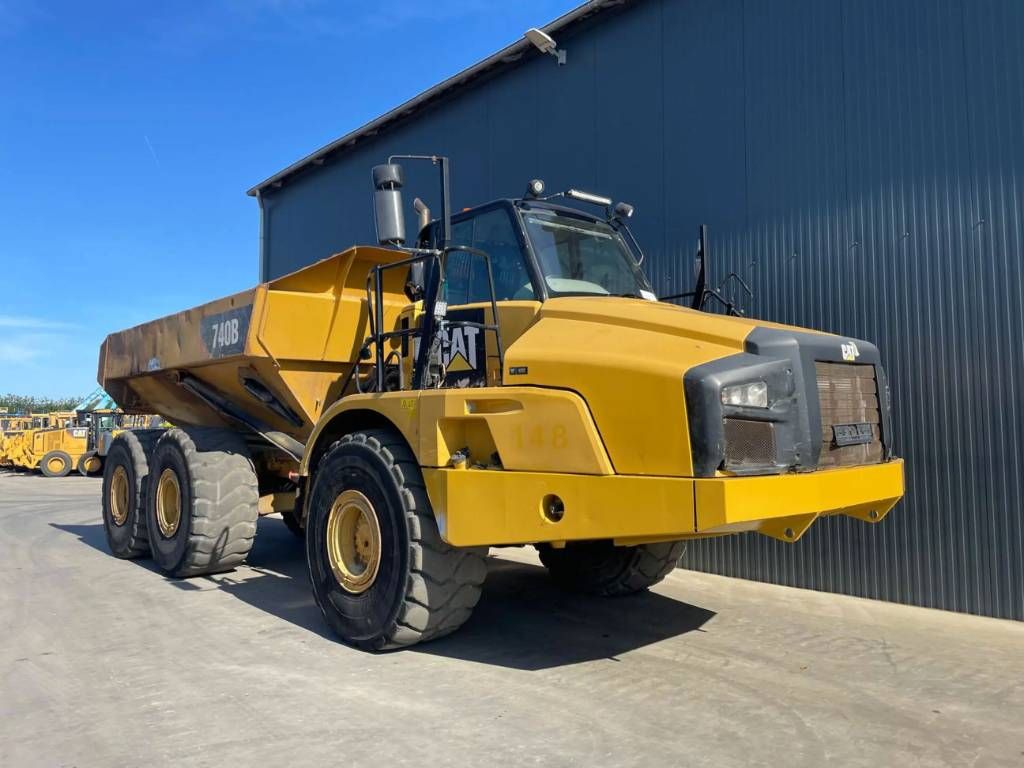 CAT 740 B