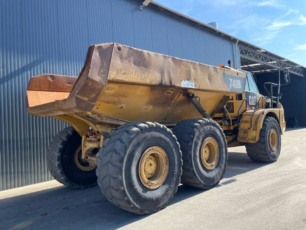 CAT 740 B