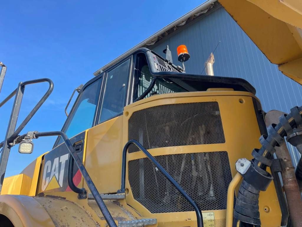 CAT 740 B