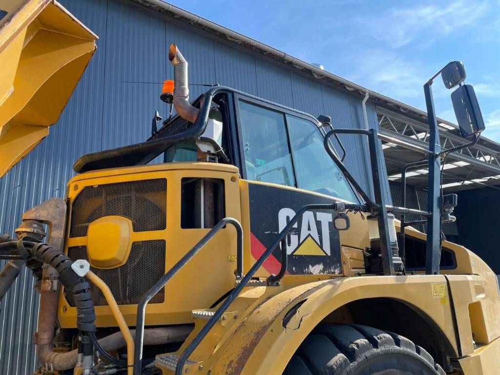 CAT 740 B