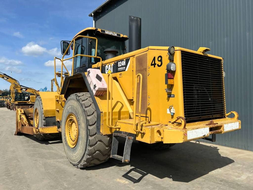 CAT 824H