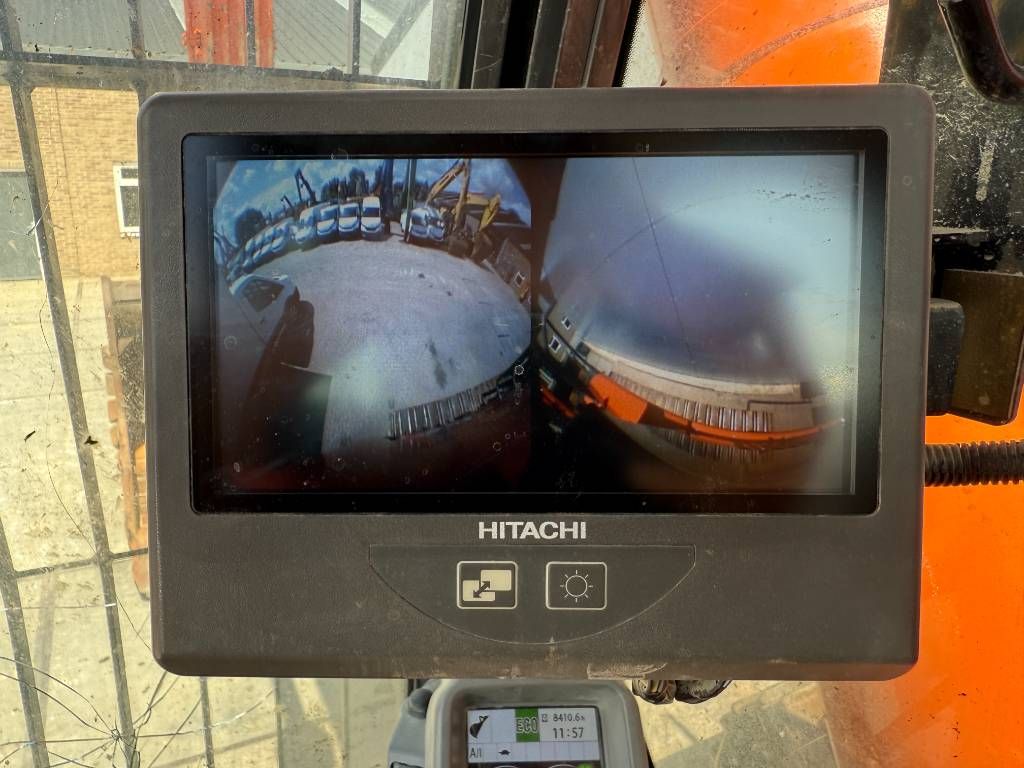 Hitachi ZX490LCH-6 - Top Condition / Hammer Lines