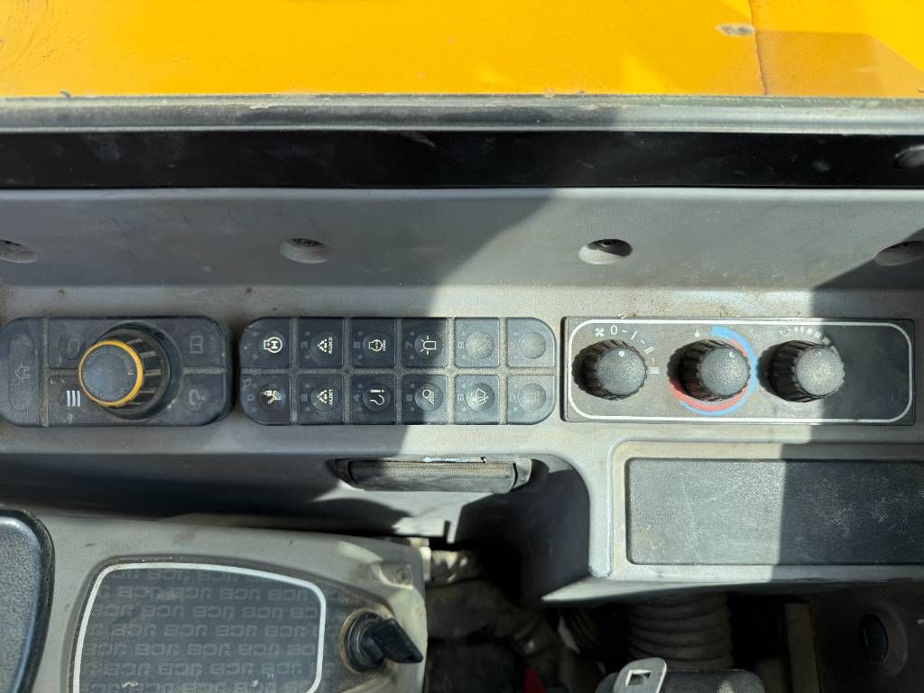 JCB 48Z-1 - Hammer Lines / Quick Coupler