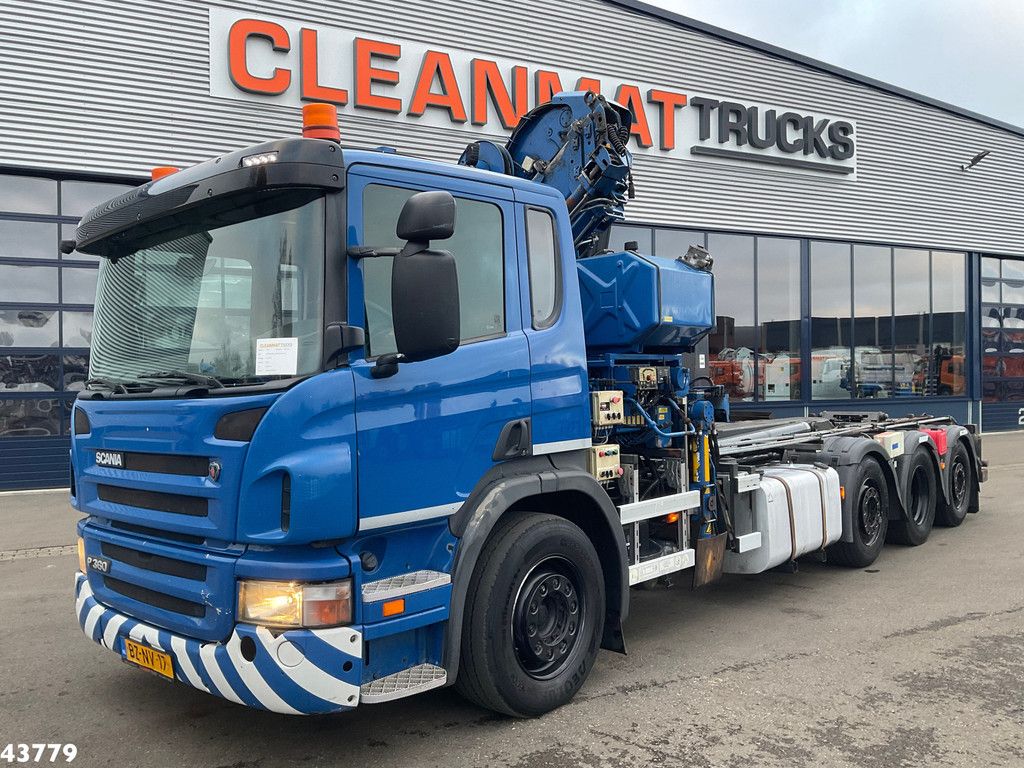 Scania P 360 8x2 Hiab 21 Tonmeter laadkraan