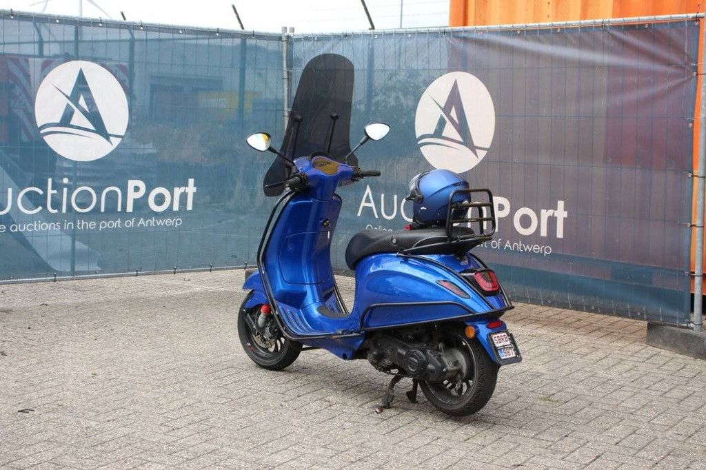 Scooter Vespa Sprint 50 Benzine 2022 (Marge)