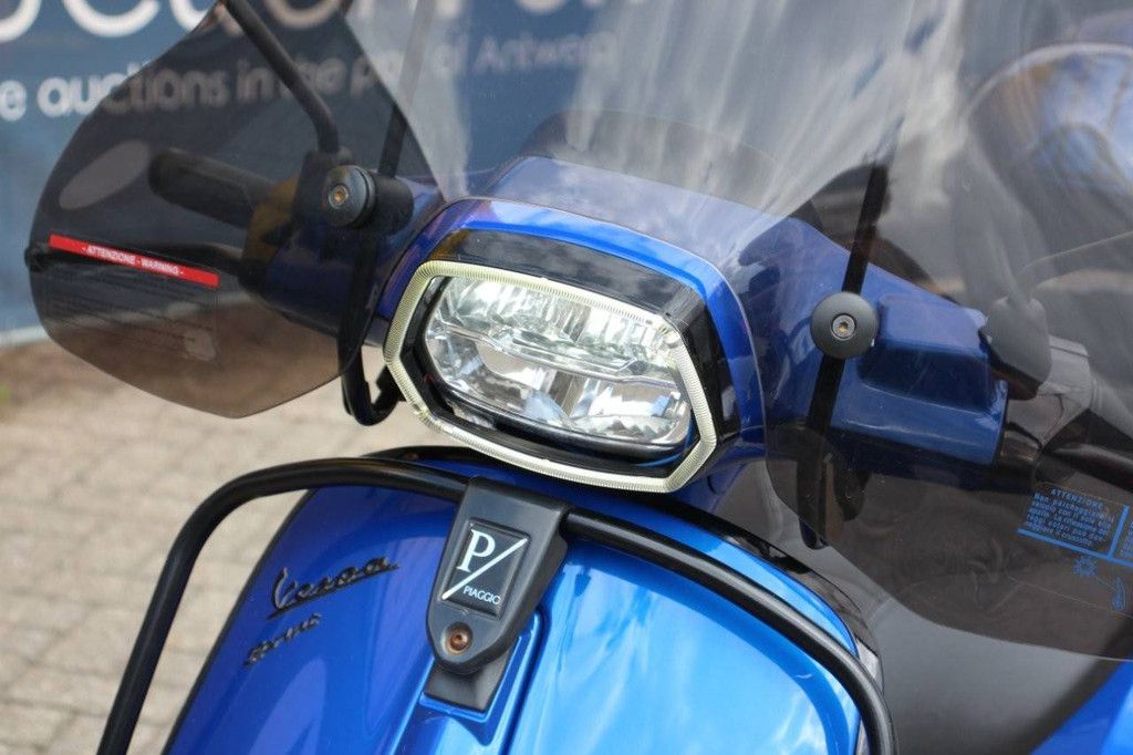 Scooter Vespa Sprint 50 Benzine 2022 (Marge)