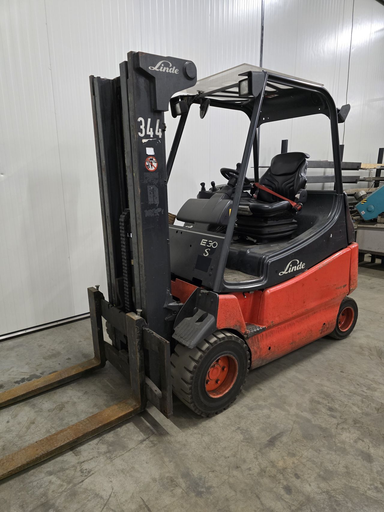 Elektro heftruck Linde E30-03