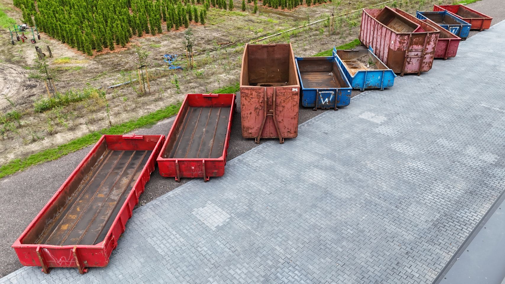 Meerdere containers te koop totaal 11 stuks, puin, afval,