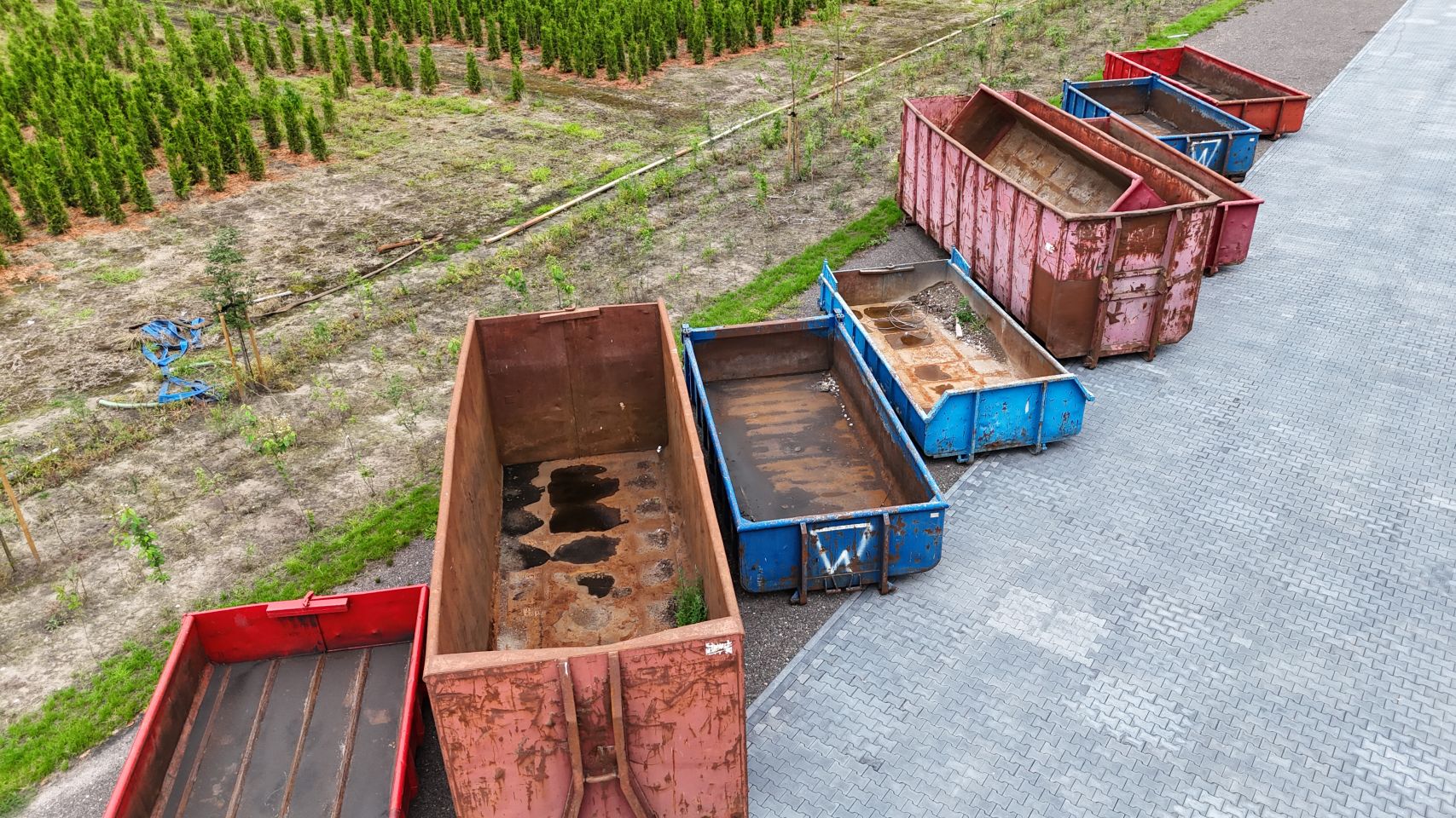 Meerdere containers te koop totaal 11 stuks, puin, afval,