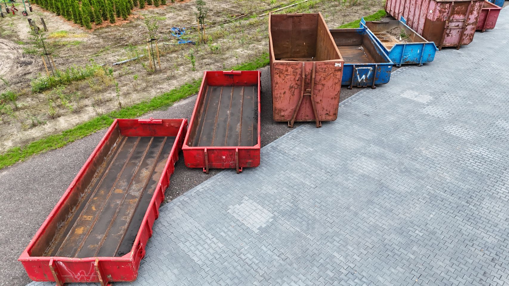 Meerdere containers te koop totaal 11 stuks, puin, afval,