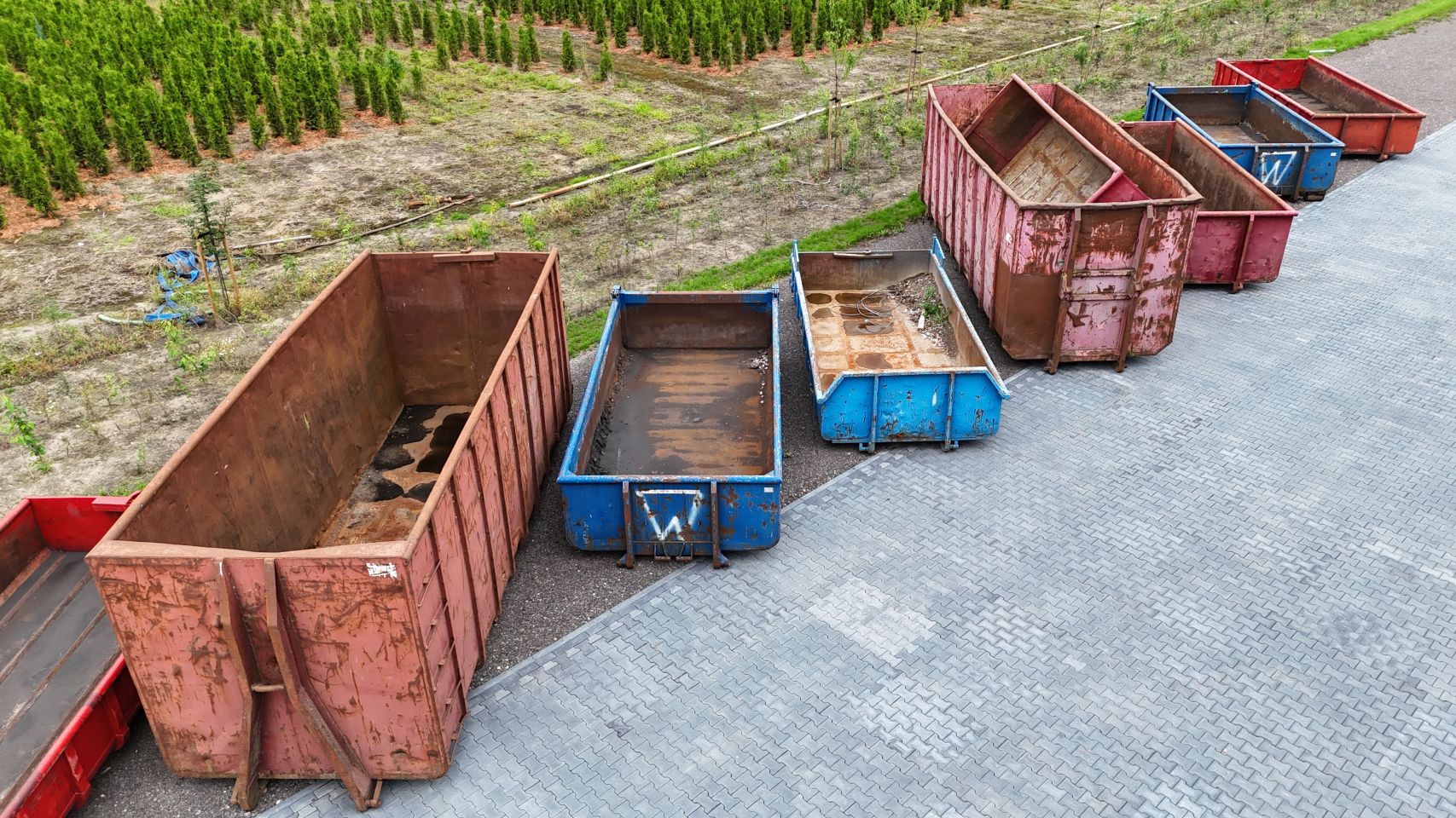 Meerdere containers te koop totaal 11 stuks, puin, afval,