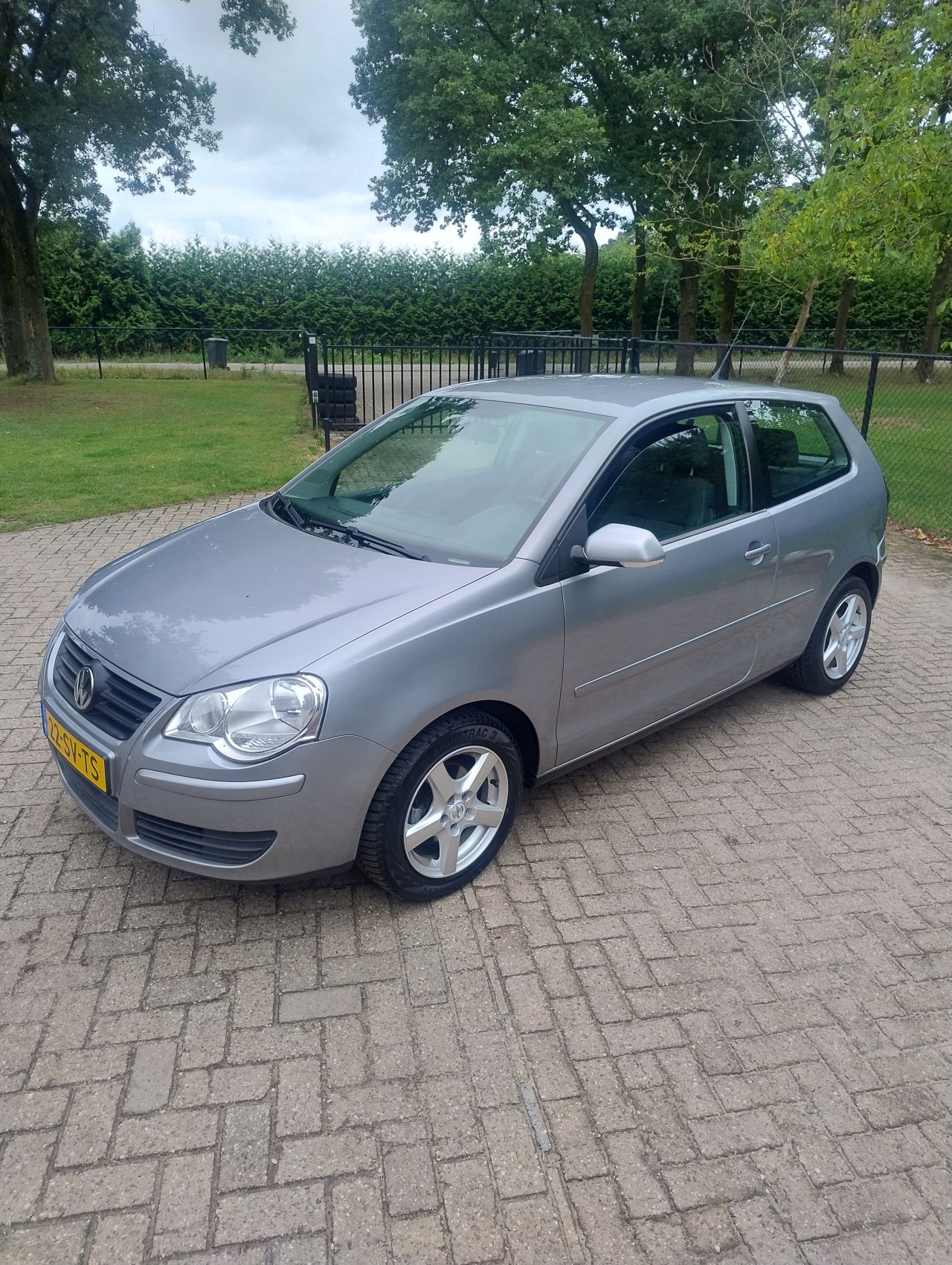 Volkswagen polo automaat 73000km