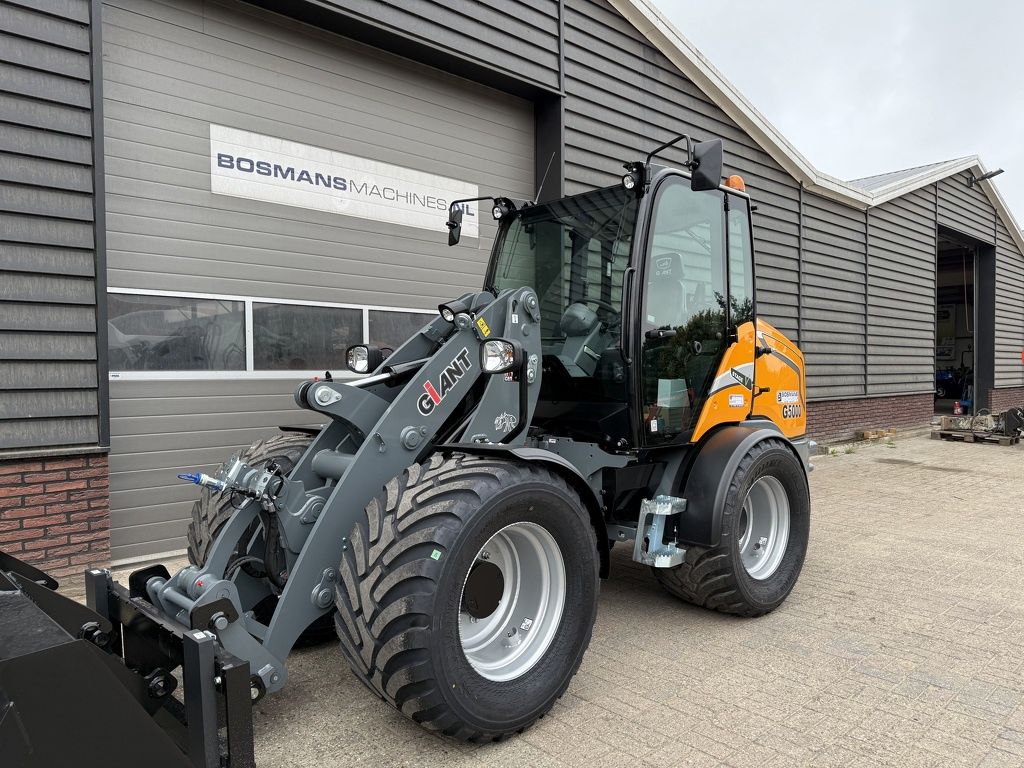 Giant G5000 shovel NIEUW uit voorraad leverbaar!