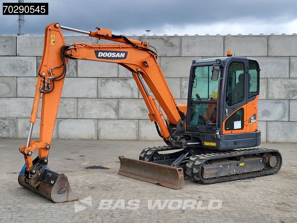 Doosan DX62R-3