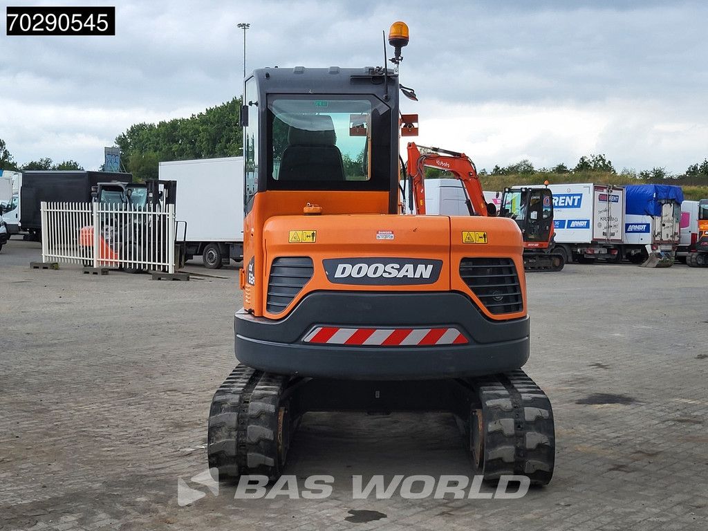 Doosan DX62R-3