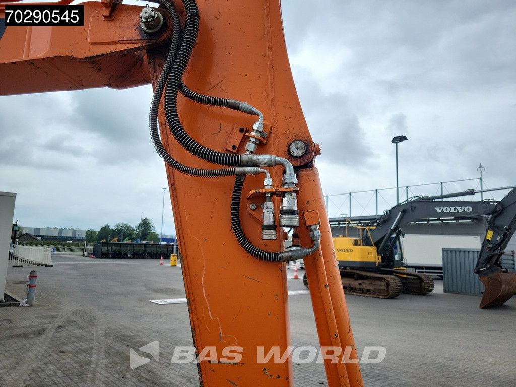 Doosan DX62R-3