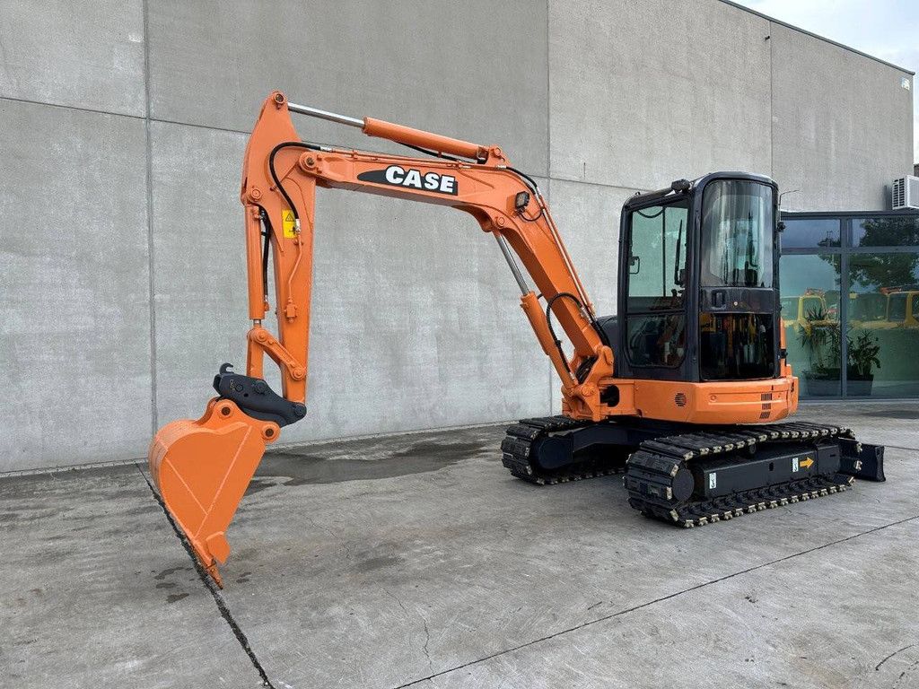 Rupsgraafmachine Case CX55B Diesel