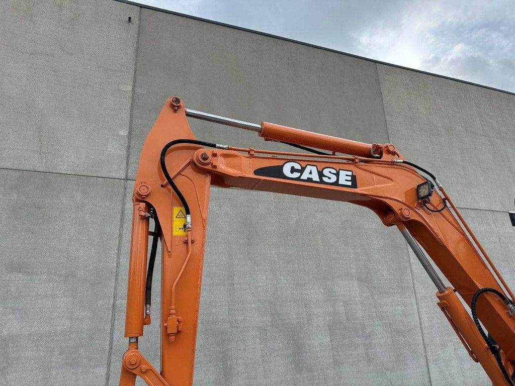 Rupsgraafmachine Case CX55B Diesel