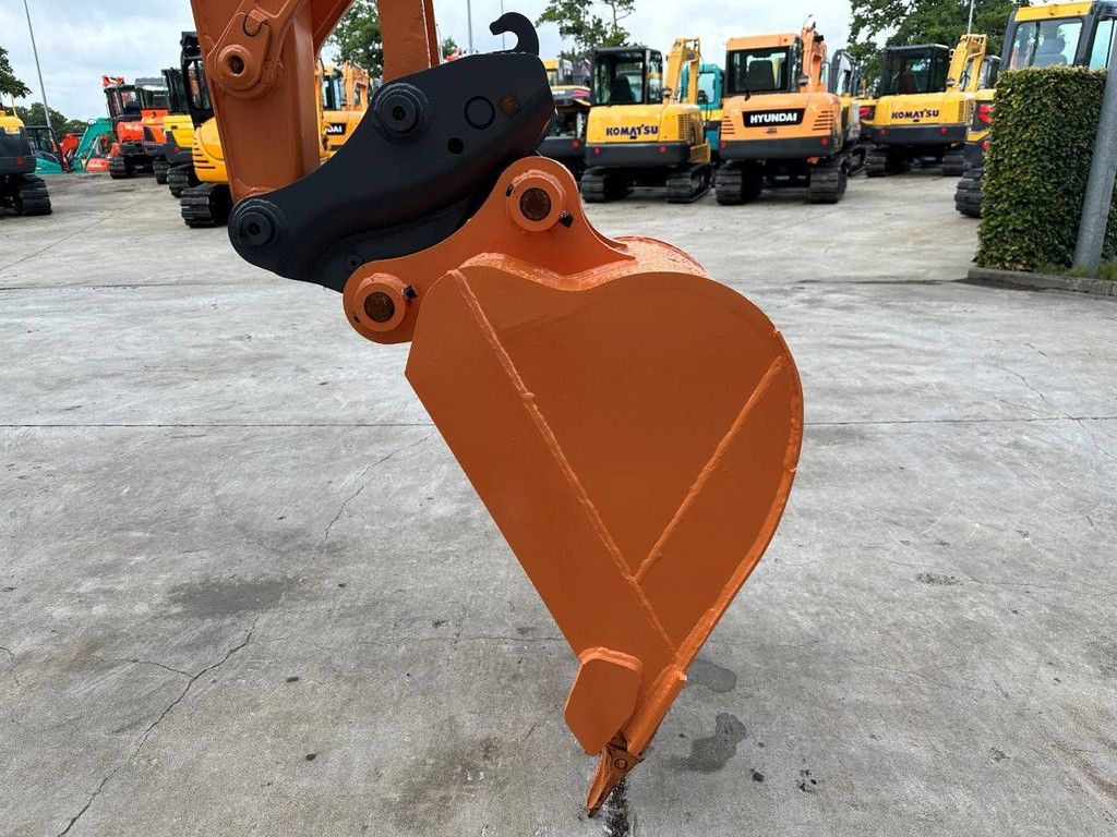 Rupsgraafmachine Case CX55B Diesel