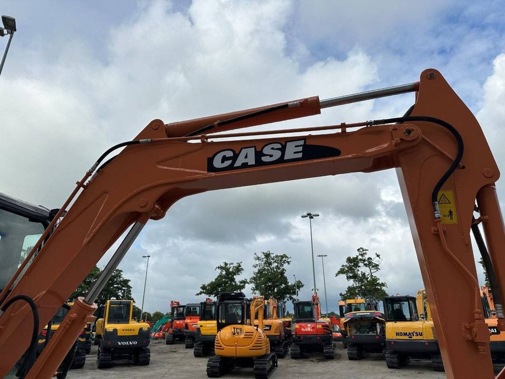 Rupsgraafmachine Case CX55B Diesel