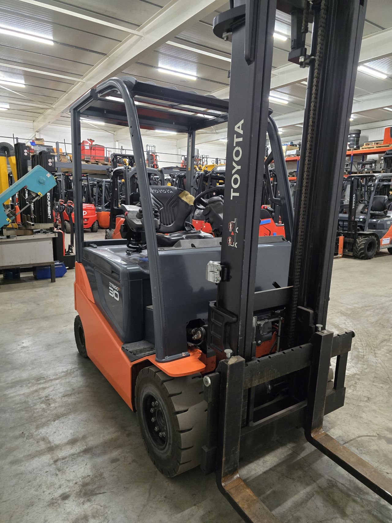 🔋 Toyota 8FBMKT30 Elektrische Heftruck | 3.0 ton | 2013