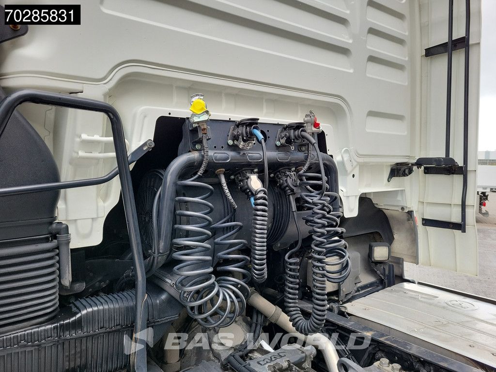 MAN TGX 18.460 4X2 XLX Mega Retarder 2xTanks ACC Euro 6