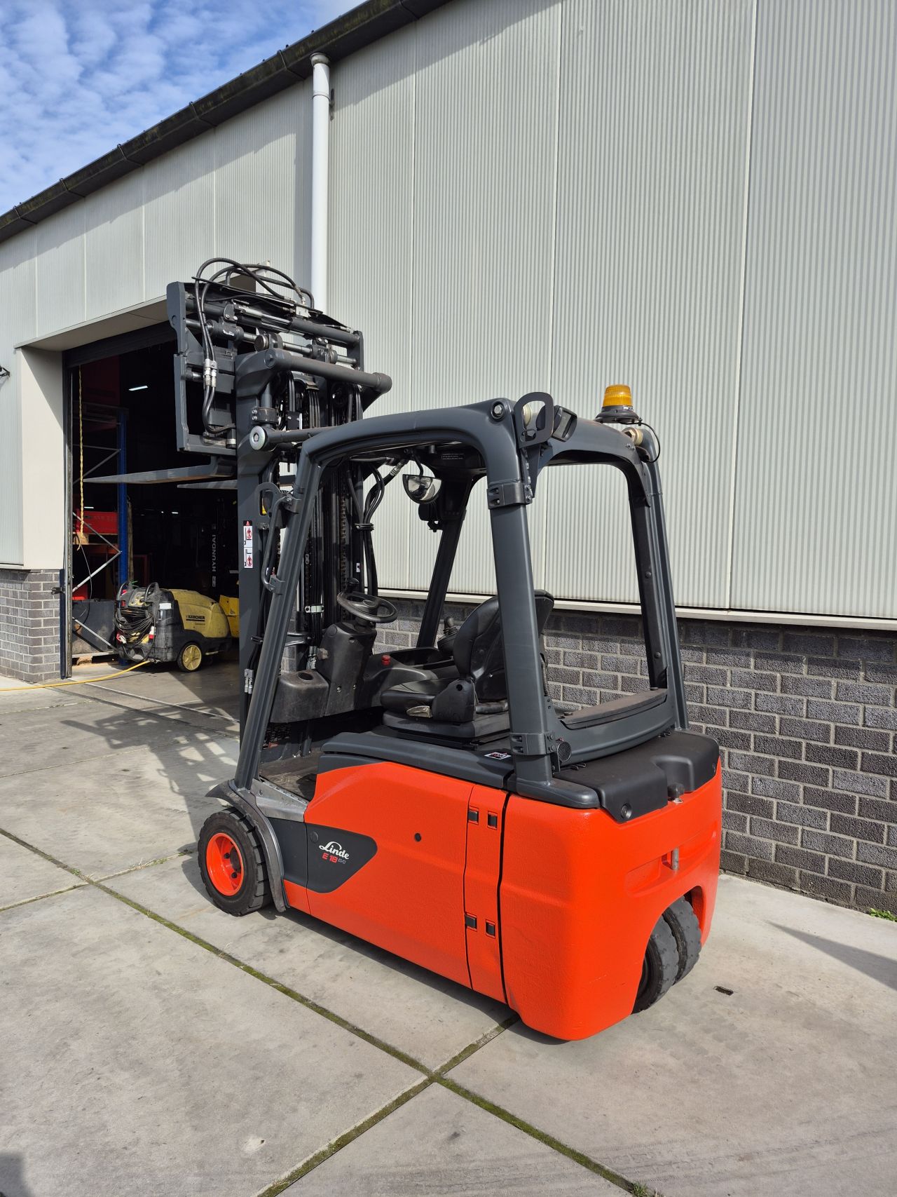 Linde E18L-02 triplex sideshift vorkversteller bj 2019