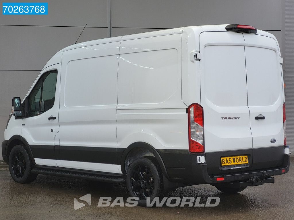 Ford Transit 130pk L2H2 Nieuw! Black Edition Trekhaak Airco Cruise Camera Parkeersensoren 10m3 Airco Trekhaak Cruise control