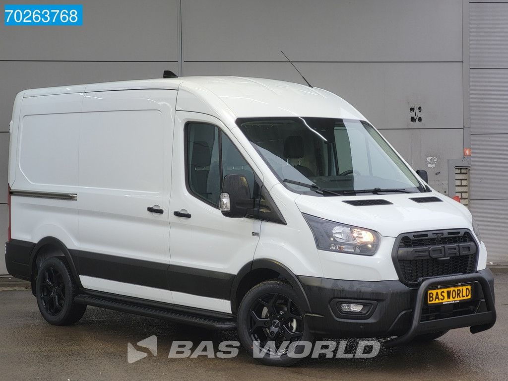 Ford Transit 130pk L2H2 Nieuw! Black Edition Trekhaak Airco Cruise Camera Parkeersensoren 10m3 Airco Trekhaak Cruise control