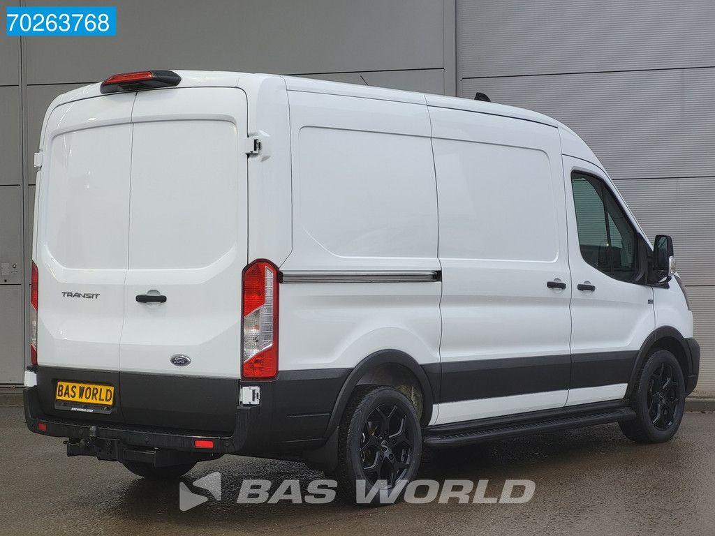 Ford Transit 130pk L2H2 Nieuw! Black Edition Trekhaak Airco Cruise Camera Parkeersensoren 10m3 Airco Trekhaak Cruise control