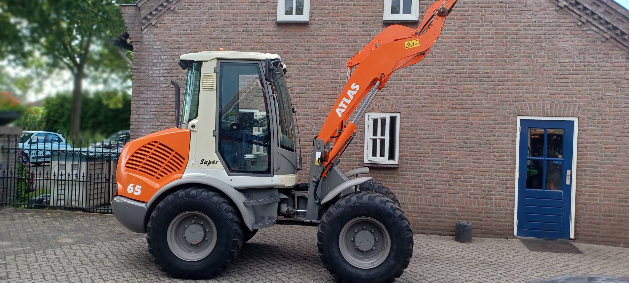 Zeer nette atlas 65 super loader 35 kmh uitvoering