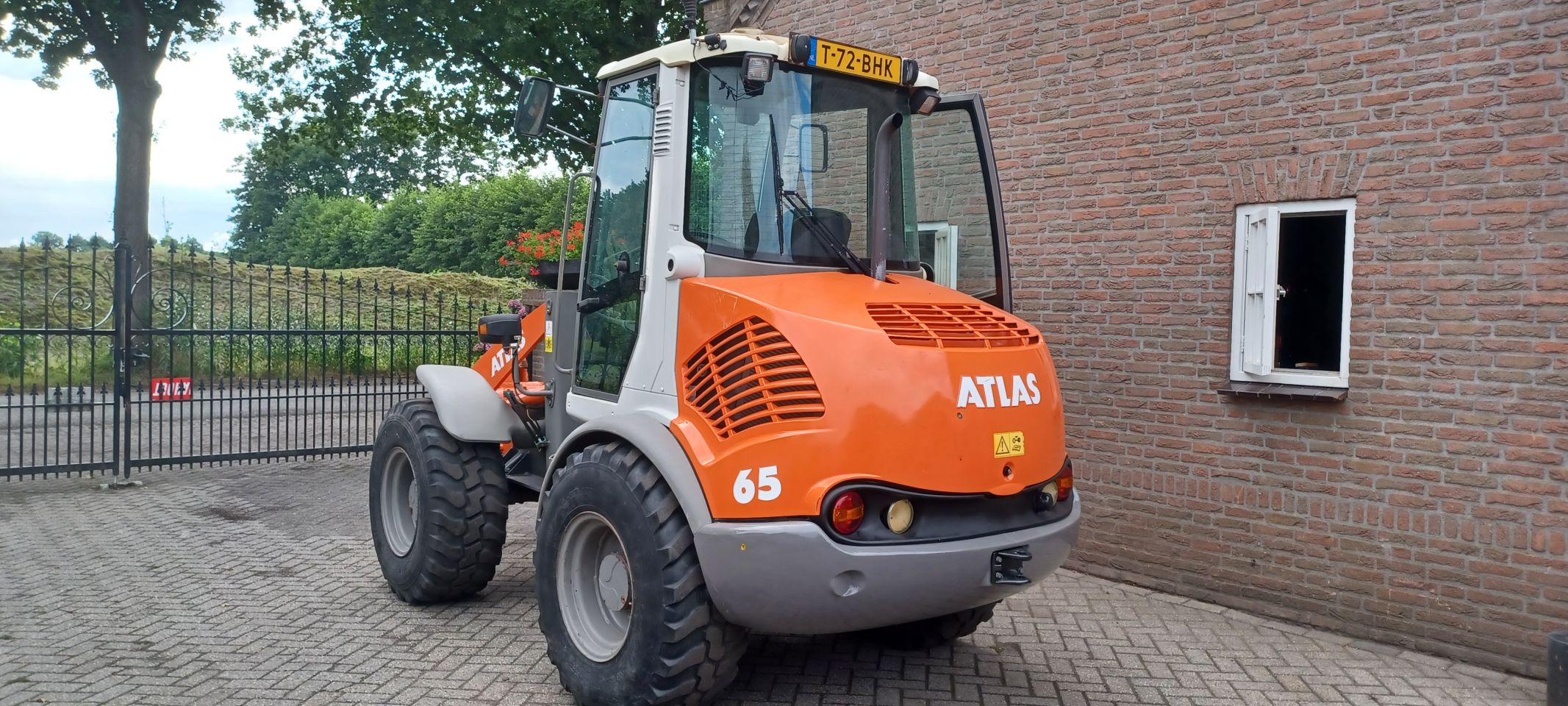 Zeer nette atlas 65 super loader 35 kmh uitvoering