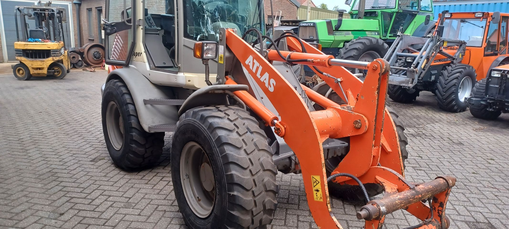 Zeer nette atlas 65 super loader 35 kmh uitvoering