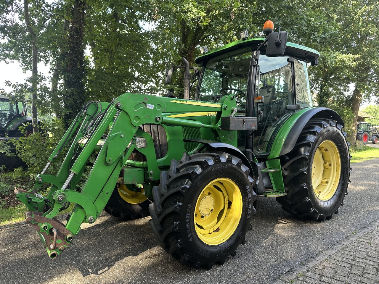 John Deere 5080M met voorlader