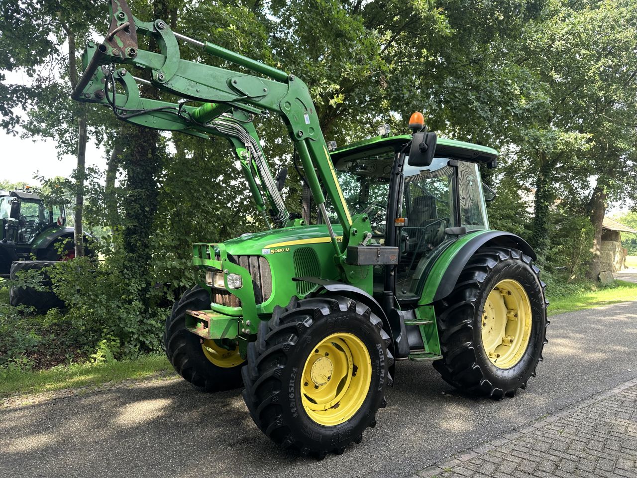 John Deere 5080M met voorlader