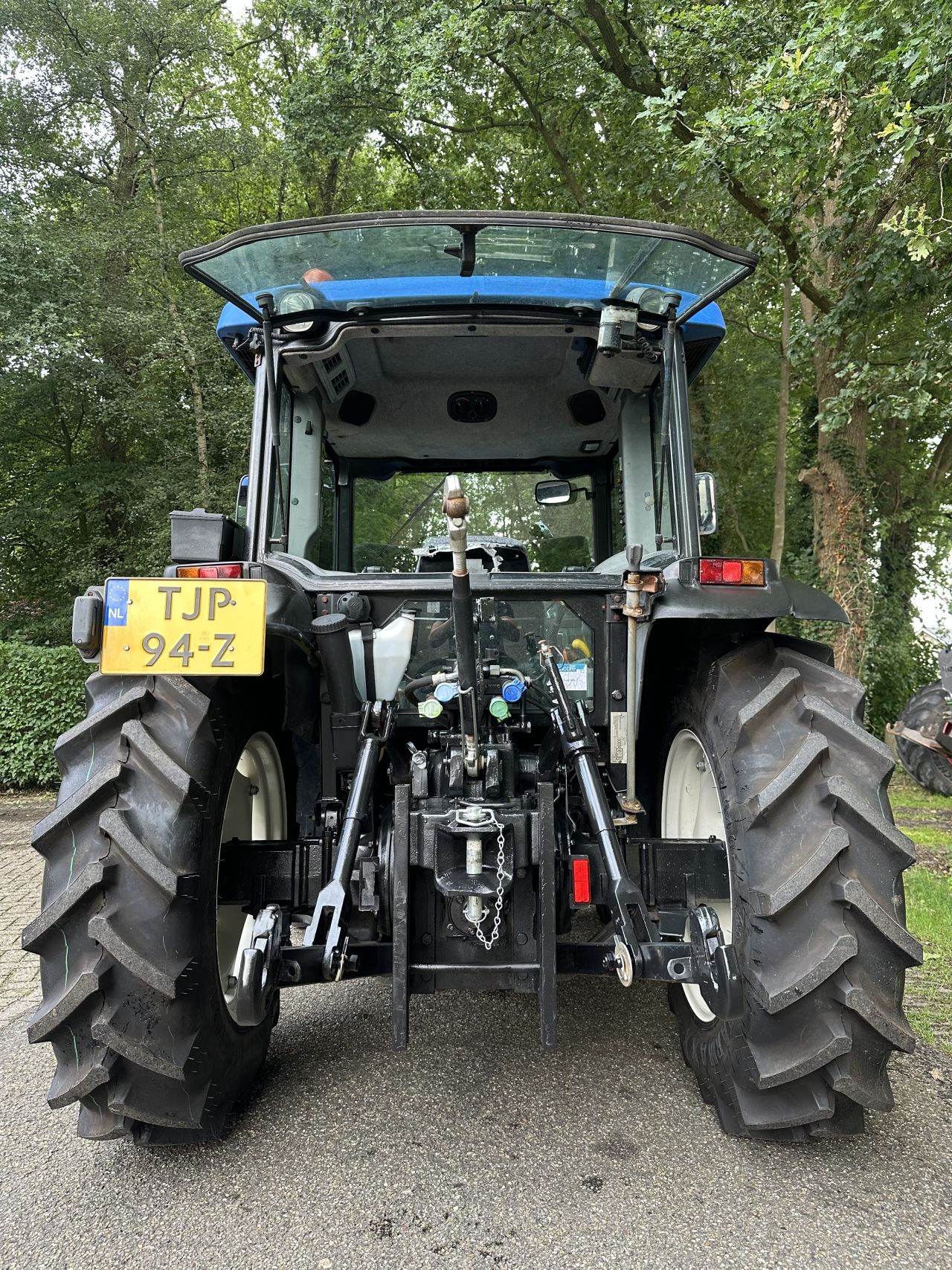 New Holland TN60DA met voorlader
