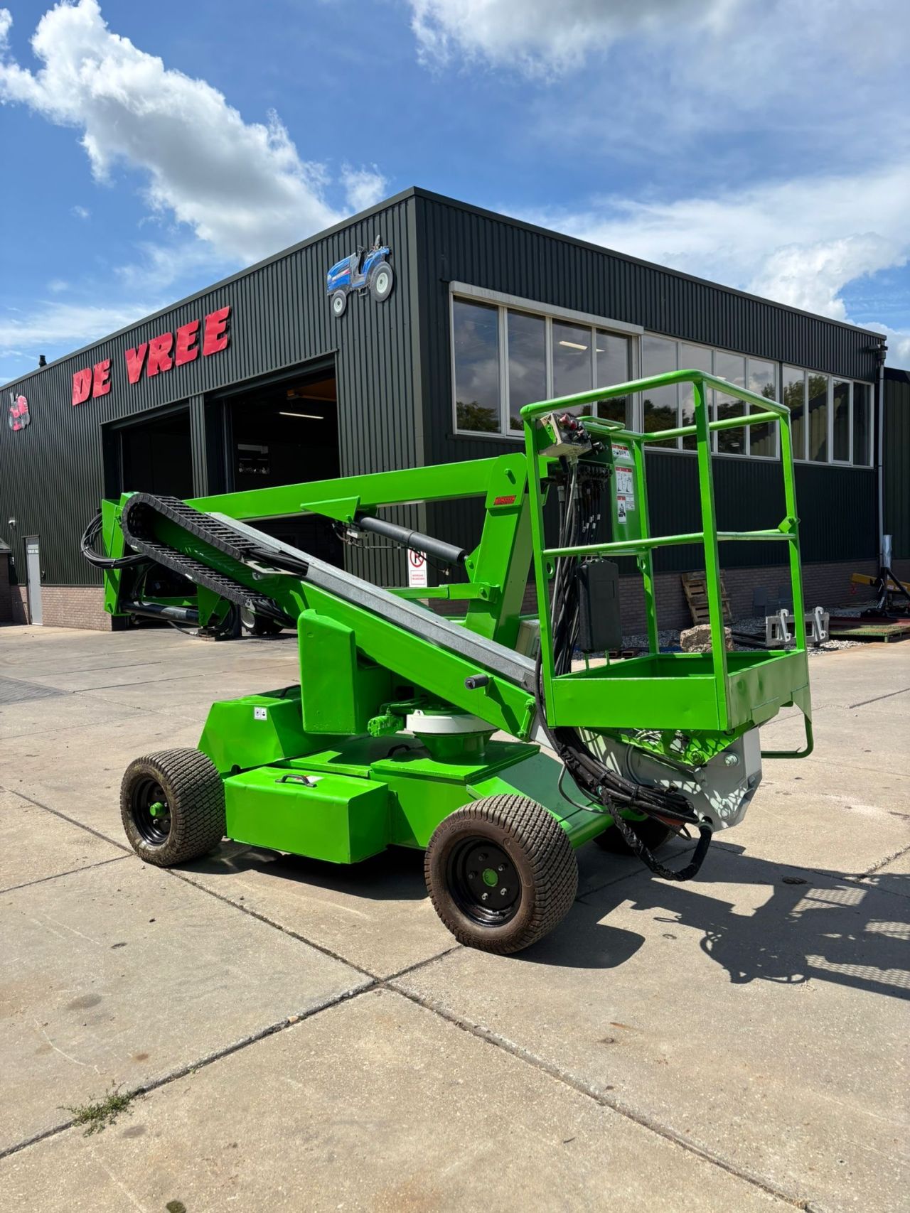 Niftylift Nifty HR 12 knik telescoop hoogwerker