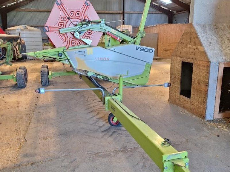 Claas V900,