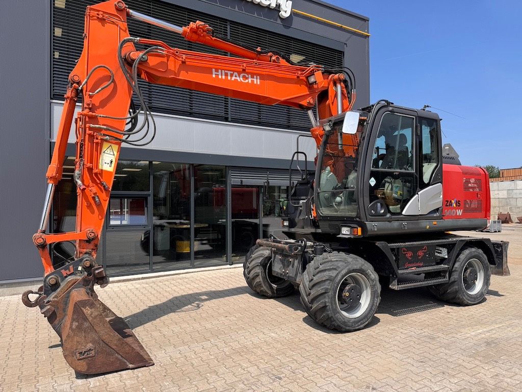 Hitachi 140W