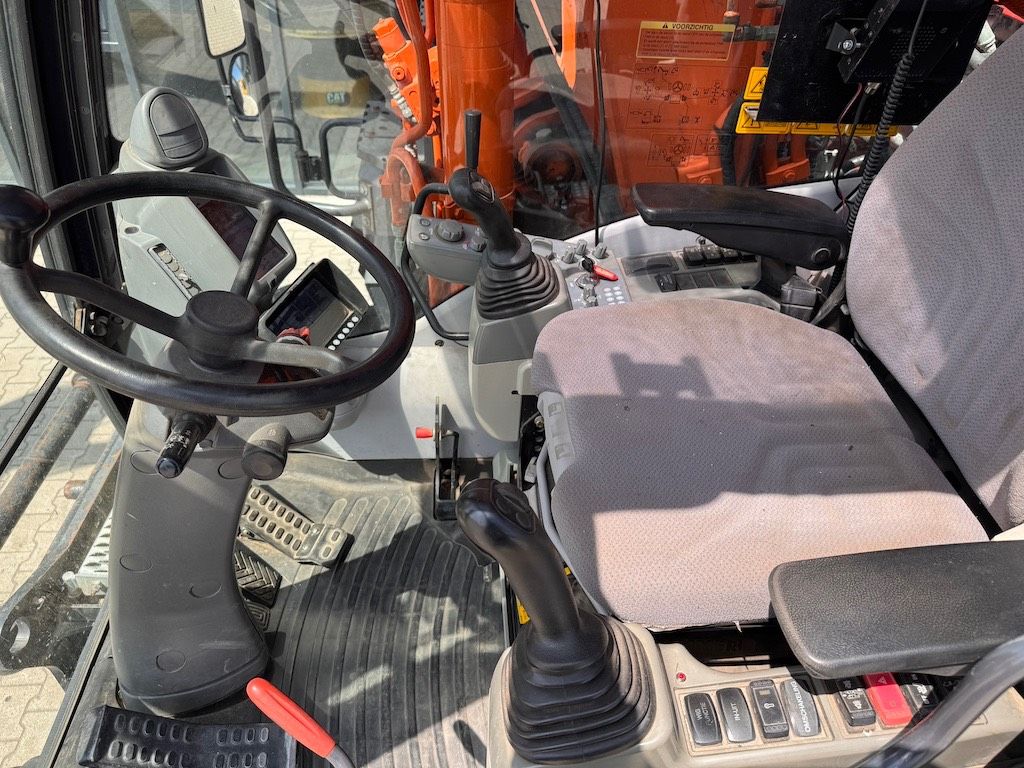 Hitachi 140W
